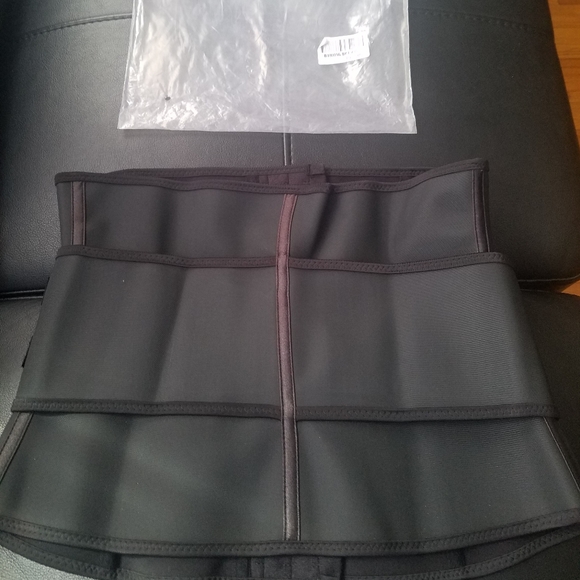 Women Waist Trainer ( exercise accessory) brand new all sizes available - Picture 5 of 5